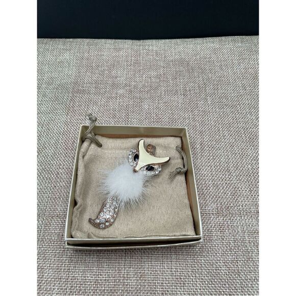 New Furry Fox Bling Pendant Foxy Cleopatra Crystals Gift Idea Collection Piece - Picture 9 of 10